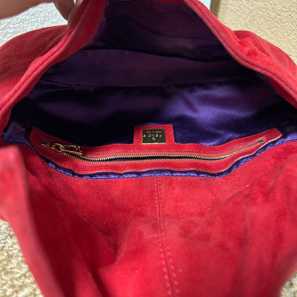 Sac bandoulière FENDI Baguette en velours monogramme FF doré
