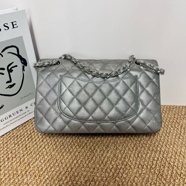 Chanel Classic Flap Medium 2016 Metallic Grey Pixel Effect Calfskin Leather Silver Hardware
