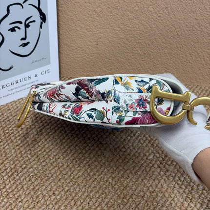 Sac à main Dior Saddle Medium en cuir grainé blanc 2021