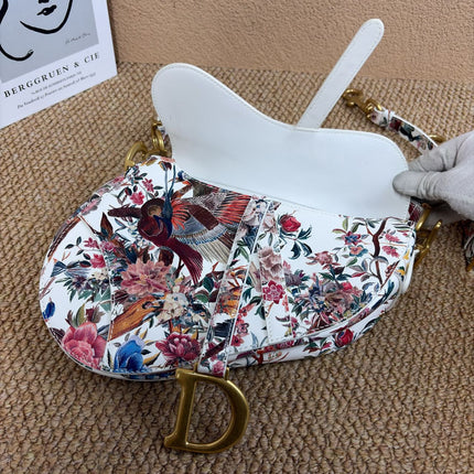 Sac à main Dior Saddle Medium en cuir grainé blanc 2021