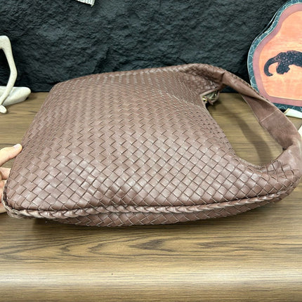 Bottega Veneta Veneta Hobo Maxi Dark Brown Lambskin Leather 52cm