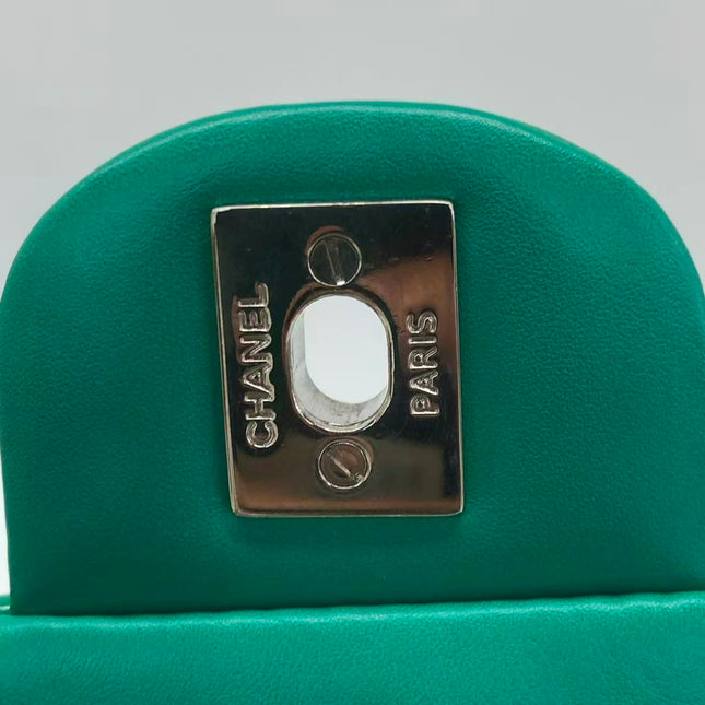 Chanel Envelope Clutch with Chains 2011 Shoulder Bag Green Patent Leather