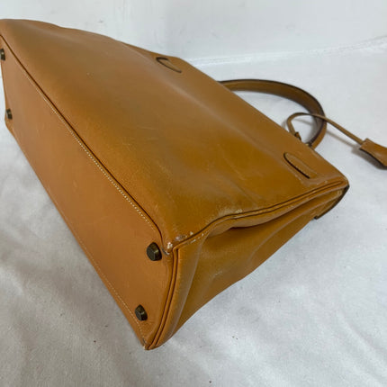 Hermès Kelly 32 Retourne 1976 Gold Box Leather Gold Hardware