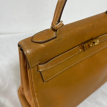 Hermès Kelly 32 Retourne 1976 Gold Box Leather Gold Hardware