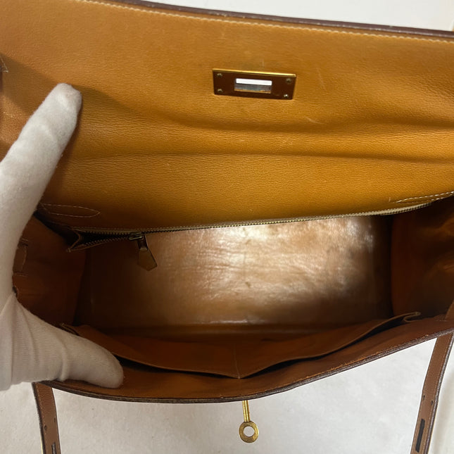 Hermes Kelly 32 Retourne 1976 Gold Box Leather Gold Hardware