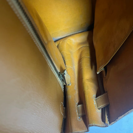 Hermès Kelly 32 Retourne 1976 Gold Box Leather Gold Hardware