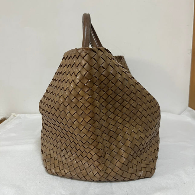 Bottega Veneta Cabat Tote Intreccio Leather Milk Chocolate Brown 45cm