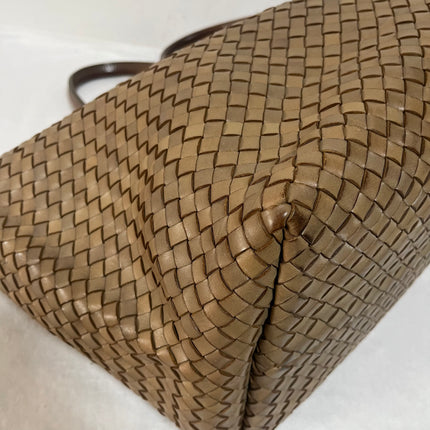 Bottega Veneta Cabat Tote Intreccio Leather Milk Chocolate Brown 45cm