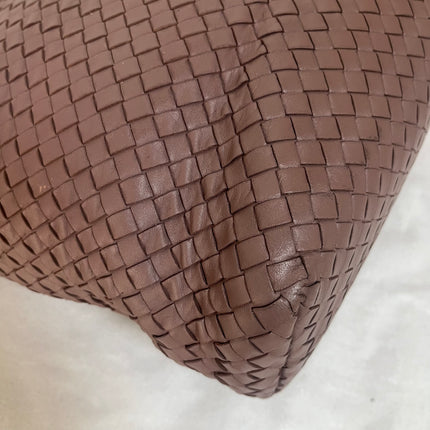 Bottega Veneta Garda Dusty Pink Intrecciato Nappa Leather Large 33cm