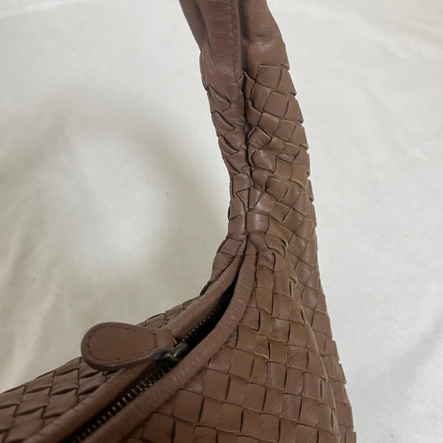 Bottega Veneta Intrecciato Hobo Bag Medium Brown Lambskin leather 40cm