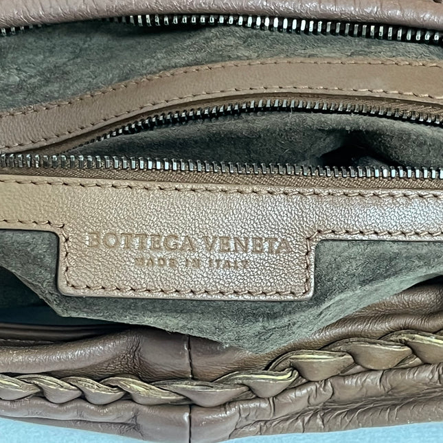 Bottega Veneta Intrecciato Hobo Bag Medium Brown Lambskin leather 40cm