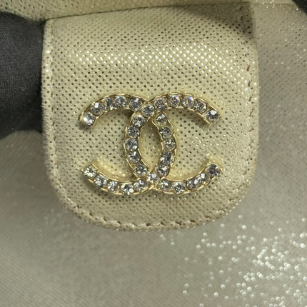 Chanel White Rabbit Fur Kiss Lock Clutch Chain Bag