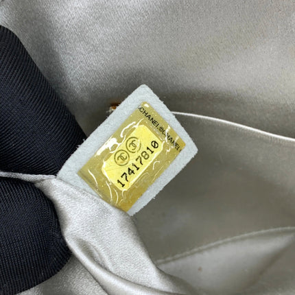 Chanel White Rabbit Fur Kiss Lock Clutch Chain Bag