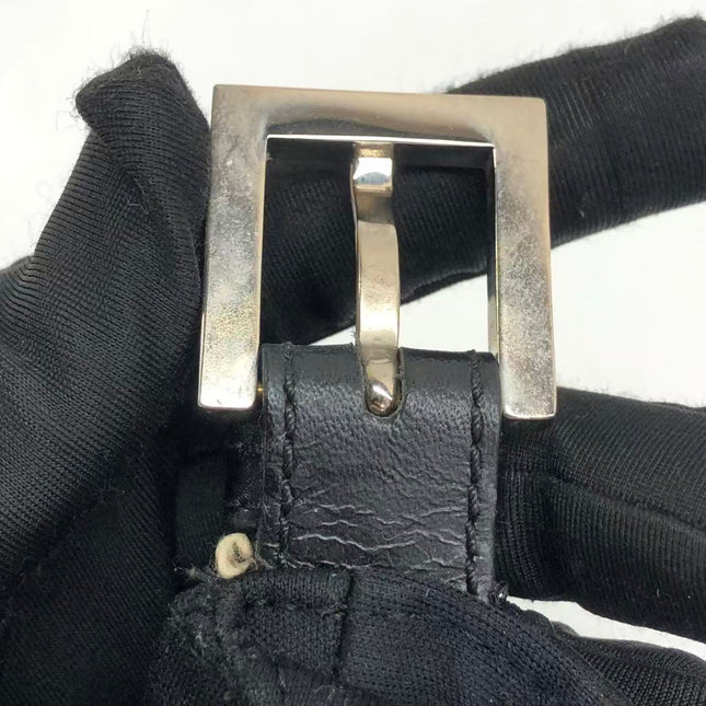 FENDI Baguette Vintage Black Cloth With Flower Embroidery Silver Hardware