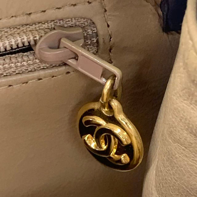 Chanel Vintage Double Sided Kelly Light Brown Lambskin Leather Shoulder Bag 1996-1997