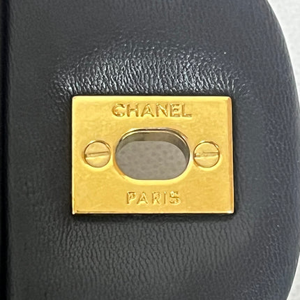 Chanel Classic Flap Maxi 2009 Black Lambskin Leather Single Flap with Gold Hardware