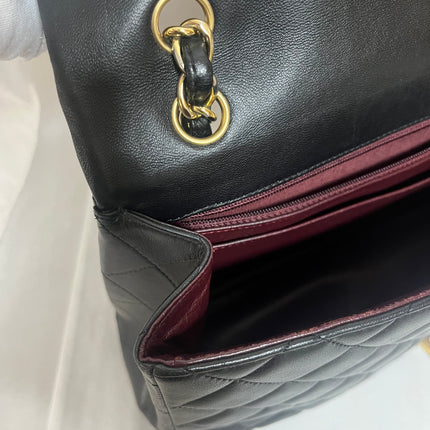 Chanel Classic Flap Maxi 2009 Black Lambskin Leather Single Flap with Gold Hardware