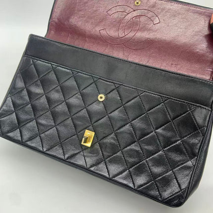 Chanel Classic Flap Vintage Black Lambskin Leather with Gold Hardware Chain Strap