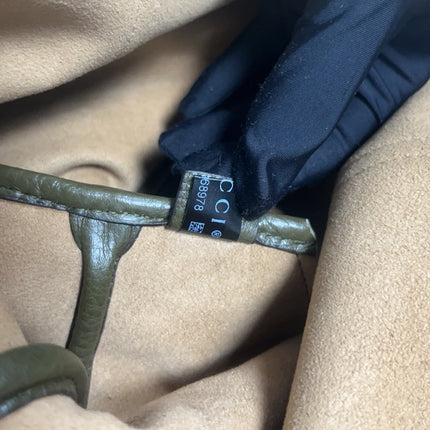Sac à bandoulière Gucci Softbit Maxi en cuir de veau vert olive 2024
