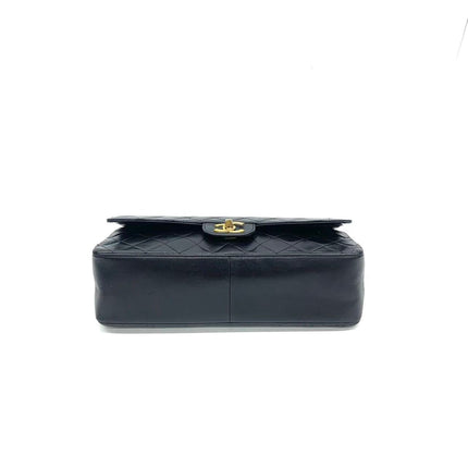 Chanel Classic Flap Vintage Black Lambskin Leather with Gold Hardware Chain Strap