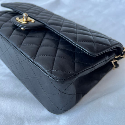 Chanel Classic Flap Medium Black Lambskin Leather Gold Hardware 2009-2010