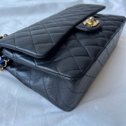 Chanel Classic Flap Medium Black Lambskin Leather Gold Hardware 2009-2010