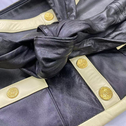 Chanel Classic Flap Moyen Cuir Caviar Noir