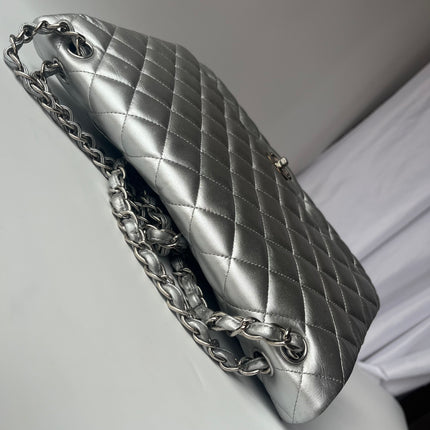 [Rare] Chanel Classic Flap Maxi Silver Lambskin Leather Single Flap Silver Hardware 2011