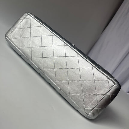 [Rare] Chanel Classic Flap Maxi Silver Lambskin Leather Single Flap Silver Hardware 2011