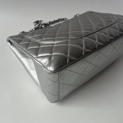 [Rare] Chanel Classic Flap Maxi Silver Lambskin Leather Single Flap Silver Hardware 2011