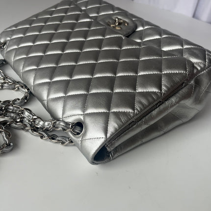 [Rare] Chanel Classic Flap Maxi Silver Lambskin Leather Single Flap Silver Hardware 2011