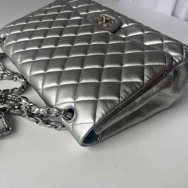 [Rare] Chanel Classic Flap Maxi Silver Lambskin Leather Single Flap Silver Hardware 2011
