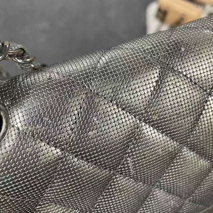 Chanel Classic Flap Medium 2016 Metallic Grey Pixel Effect Calfskin Leather Silver Hardware