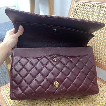 Chanel Classique Grand Modèle Cuir d'Agneau Noir Double Rabat Métal Argenté 2012