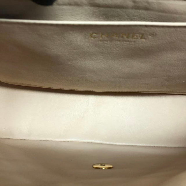 Chanel Classic Flap Jumbo Beige Caviar Leather Single Flap Gold Hardware 2009-10