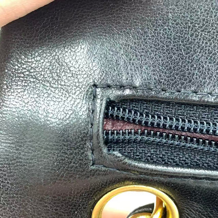 Chanel Vintage Classic Flap Petit Agneau Noir Double Rabat Quincaillerie Or 24 carats