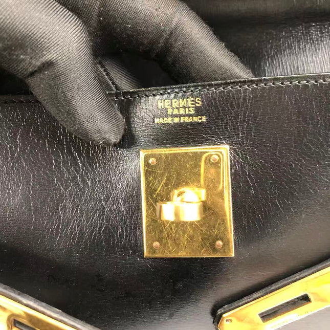 Hermès Kelly 32 Retourne 1979 Black Box Leather Gold Hardware With Strap