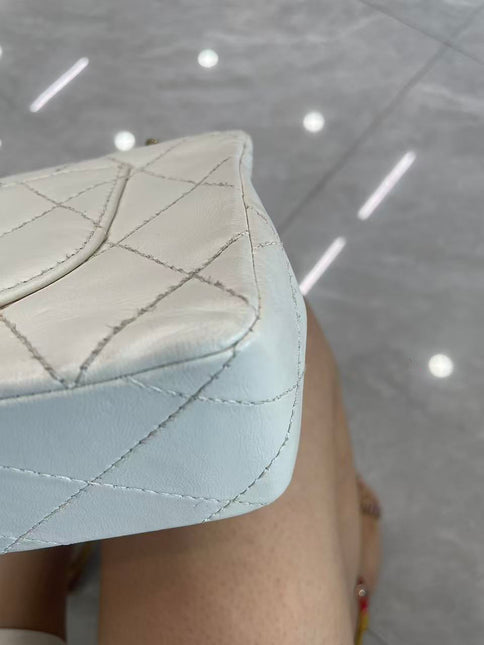 Chanel Classic Flap Medium Happy Stitch Cuir de veau vieilli noir Finitions dorées, 2015-2016