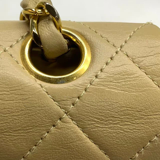 Chanel Classic Flap Medium Cuir d'agneau beige avec accastillage doré, 2009