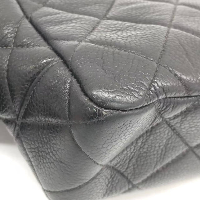 Chanel Wallet on Chain Classique rabat en cuir grainé noir, finition argentée
