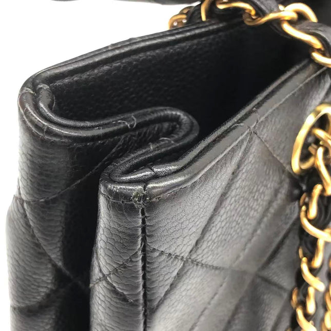 Chanel Wallet on Chain Classique rabat en cuir grainé noir, finition argentée