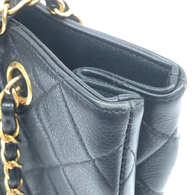 Chanel Wallet on Chain Classique rabat en cuir grainé noir, finition argentée