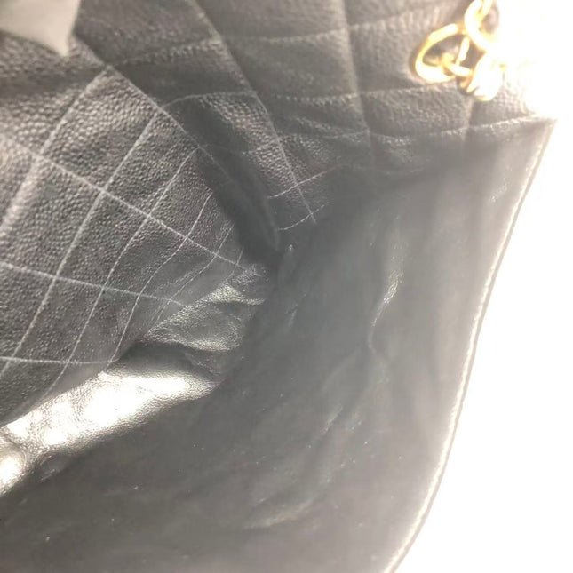 Chanel Wallet on Chain Classique rabat en cuir grainé noir, finition argentée