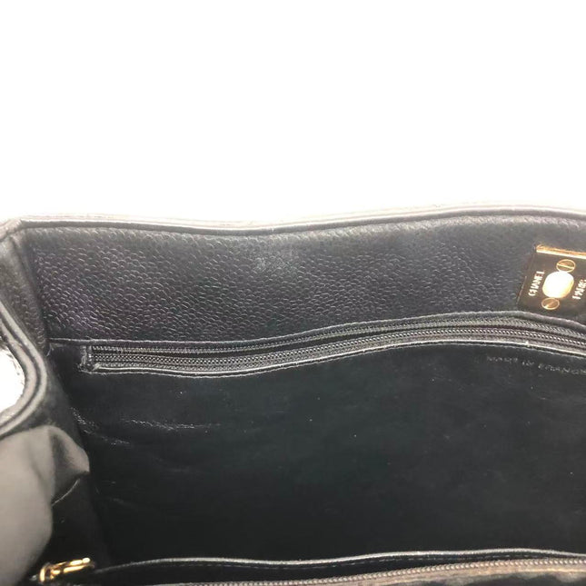 Chanel Wallet on Chain Classique rabat en cuir grainé noir, finition argentée