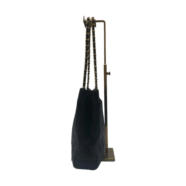 Chanel Wallet on Chain Classique rabat en cuir grainé noir, finition argentée
