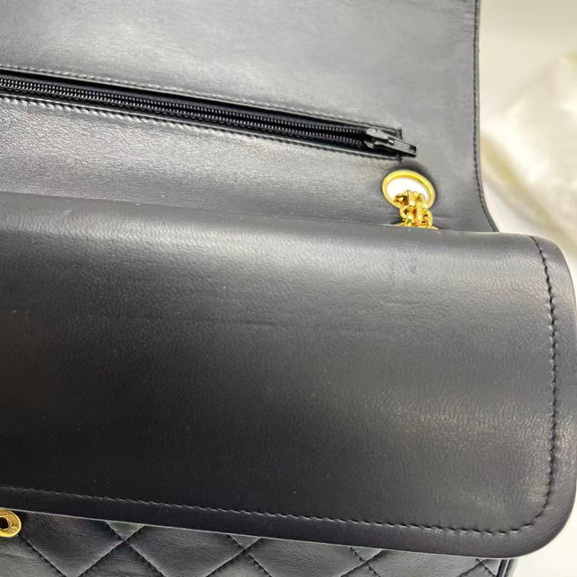 Chanel Classic Flap Vintage Black Lambskin Leather with Gold Hardware Chain Strap