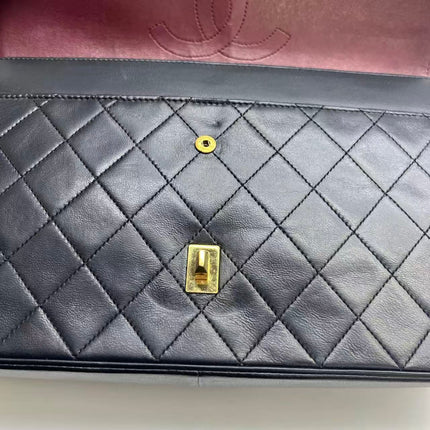 Chanel Classic Flap Vintage Black Lambskin Leather with Gold Hardware Chain Strap
