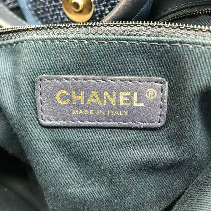 Verkauft Chanel Deauville Tote Medium White
