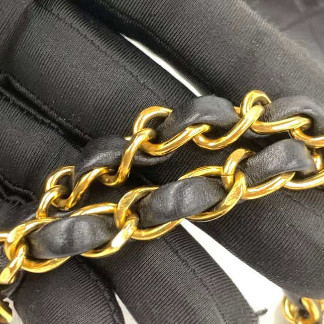 Chanel Classic Flap Medium Vintage Black Lambskin Leather 24k Gold Hardware 1994-1996