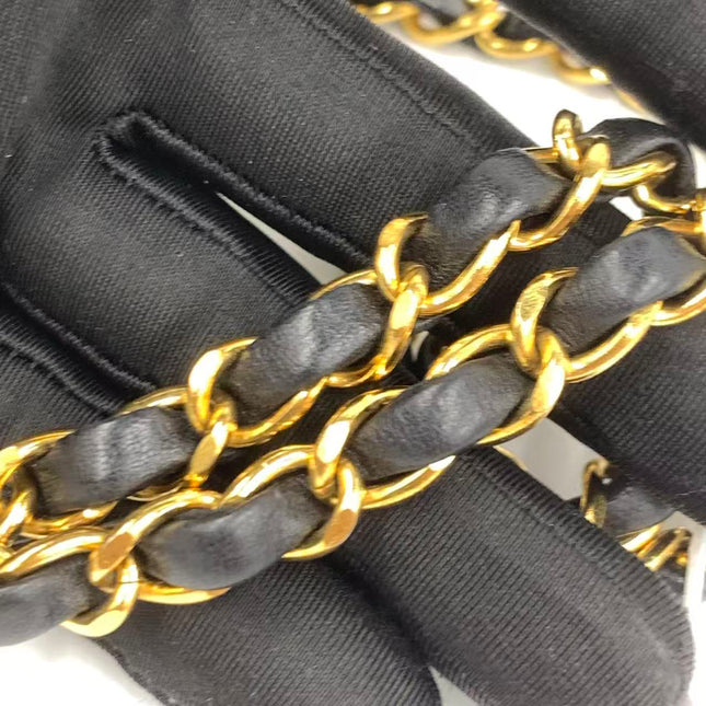 Chanel Classic Flap Medium Vintage Black Lambskin Leather 24k Gold Hardware 1994-1996